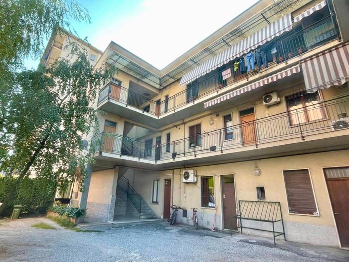 Appartamento trilocale in vendita in Via Petrarca, Stazione, Lissone