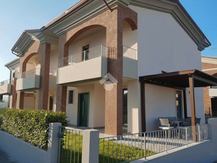 Casa quadrilocale in vendita in Via S Antonio, Castelnovo, Isola Vicentina