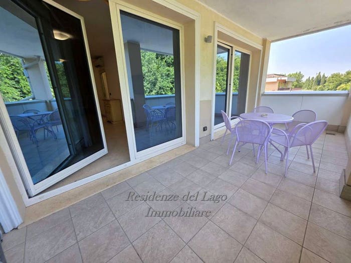 Appartamento trilocale in vendita in Via Francesco Agello, Rivoltella, Desenzano del Garda
