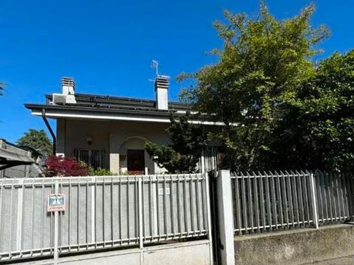 Casa con 5 locali in vendita in Via Cesare Lombroso, Cassina Amata, Paderno Dugnano