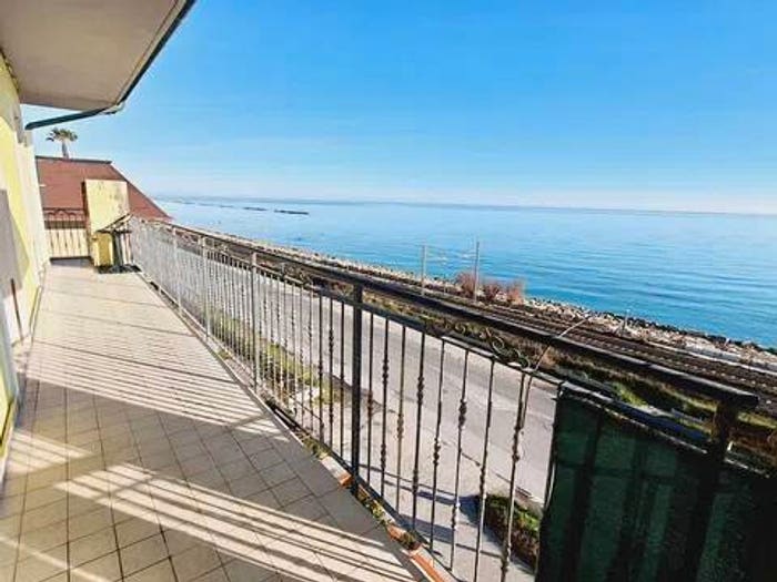 Appartamento con 5 locali in vendita in Centro, Grottammare