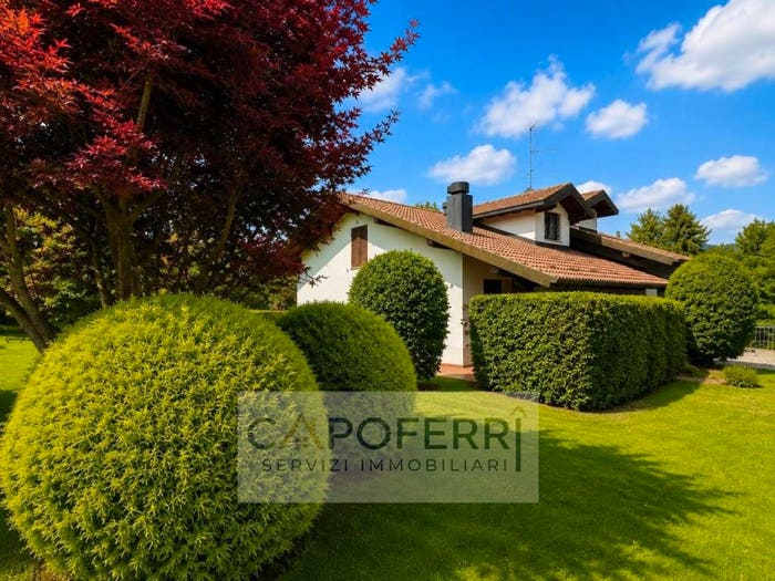 Casa con 5 locali in vendita in Via Alessandro Volta, Montano, Montano Lucino