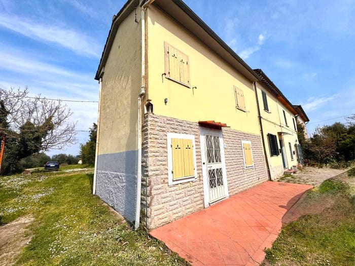 Casa trilocale in vendita in Via Pesciatina, Fucecchio