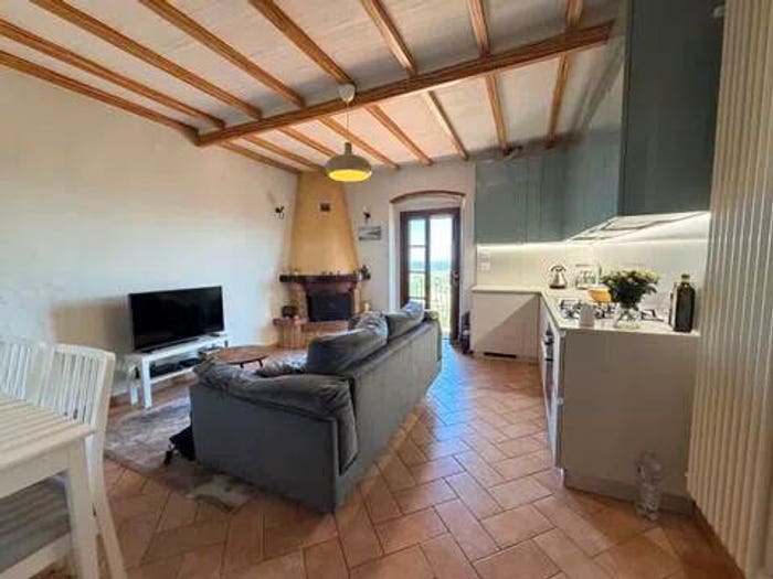 Appartamento trilocale in vendita in Via Della Fonte, Centro, Chianni
