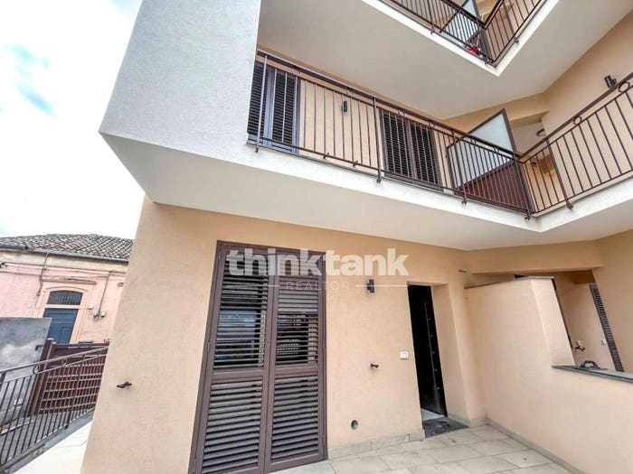 Appartamento quadrilocale in vendita in Via Ogliastro, Cibali, Catania
