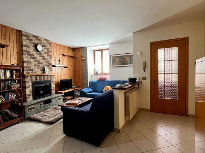 Casa con 6 locali in vendita in Via Tenente Pedrazzoli, San Fedele Intelvi, Centro Valle Intelvi