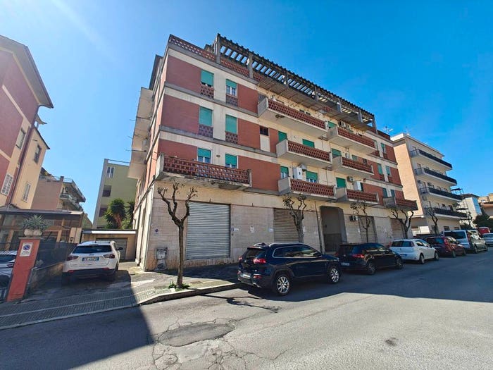 Appartamento bilocale in vendita in Via Guglielmo Marconi, Centro, Aprilia