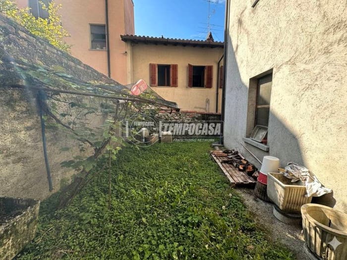 Casa trilocale in vendita in Via Como, Centro, Montorfano
