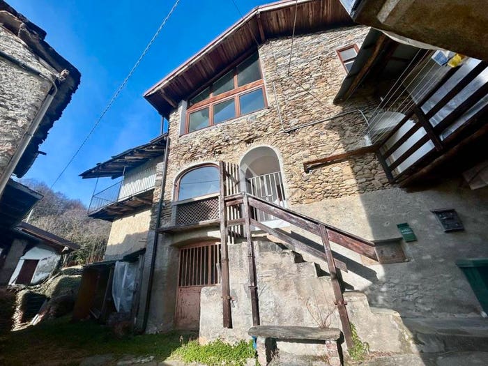 Casa quadrilocale in vendita in Borgata Magnoletto, Condove