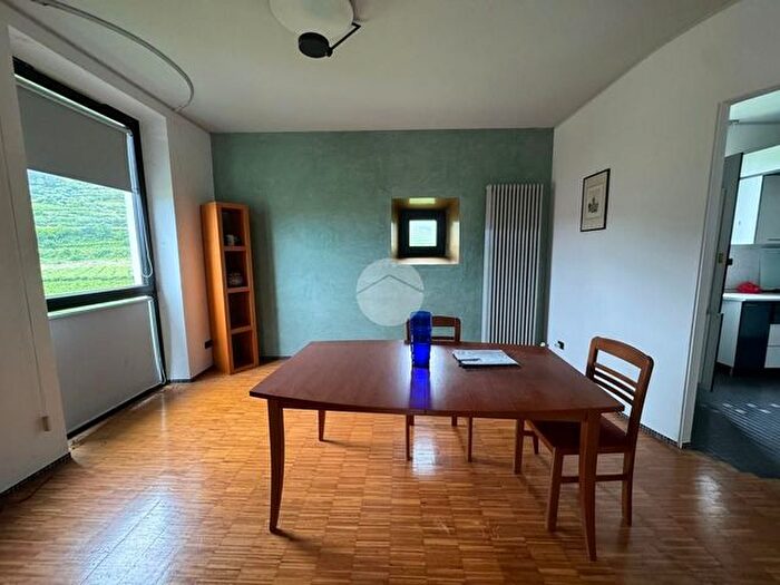 Casa con 10 locali in vendita in Via Siro Contri, Cazzano Di Tramigna