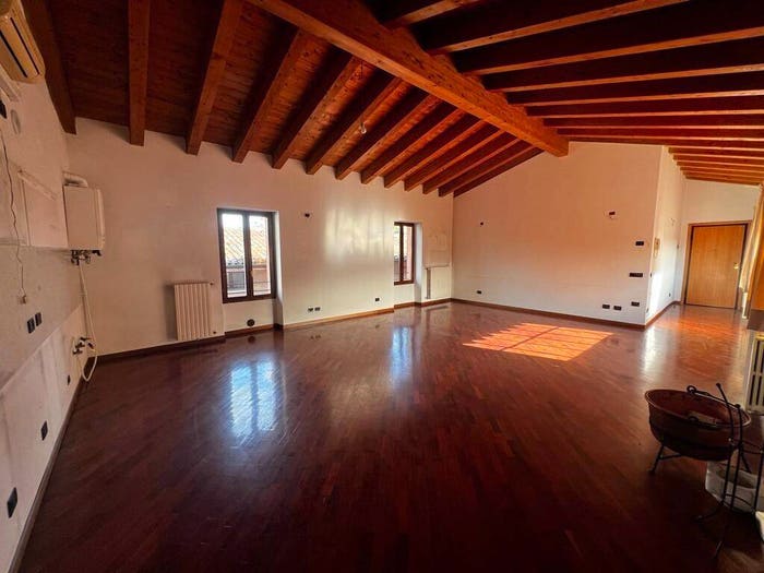 Casa quadrilocale in affitto in Centro, Castiglione delle Stiviere