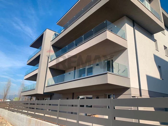 Appartamento quadrilocale in vendita in Via Bastone, Sforzatica, Dalmine