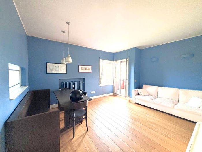 Appartamento trilocale in vendita in San Carlo, Milano