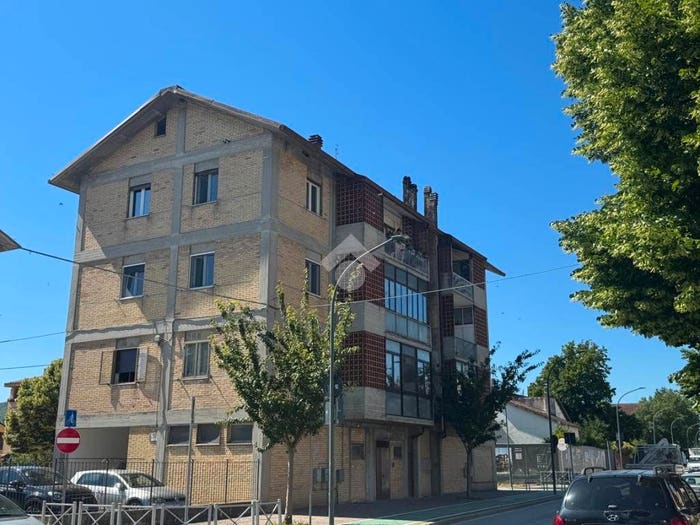 Appartamento con 5 locali in vendita in appartamento Via Cavalieri di Vittorio Veneto, Centro, Castel di Sangro