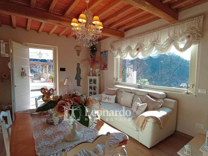 Casa trilocale in vendita in Via Nuova, Camaiore Paese, Camaiore