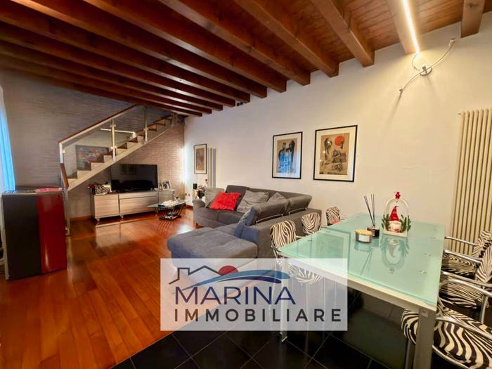 Casa con 6 locali in vendita in Viale San Marco, Sottomarina, Chioggia