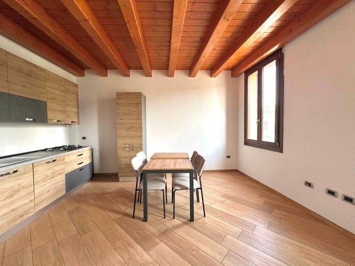 Appartamento trilocale in vendita in VIA MATTEOTTI, Centro, Montagnana