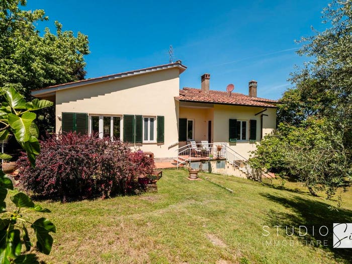 Casa con 6 locali in vendita in Via di Baroncelli, Centro, Bagno a Ripoli