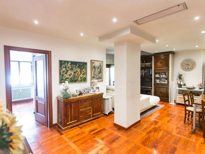 Appartamento quadrilocale in vendita in Via Maddalena, Via Taverna Ospedale, Piacenza