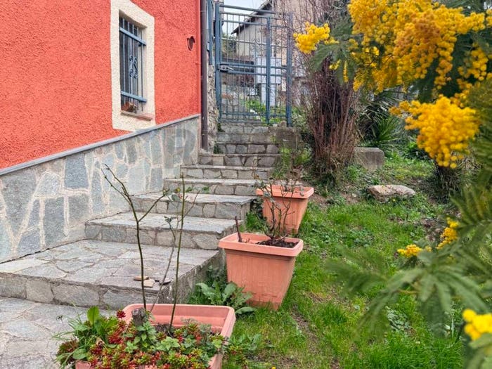 Casa con 6 locali in vendita in Via ns della Guardia, Mongiardino, Leivi