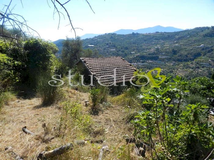Casa bilocale in vendita in Corso Bernardo Leone snc, Seborga