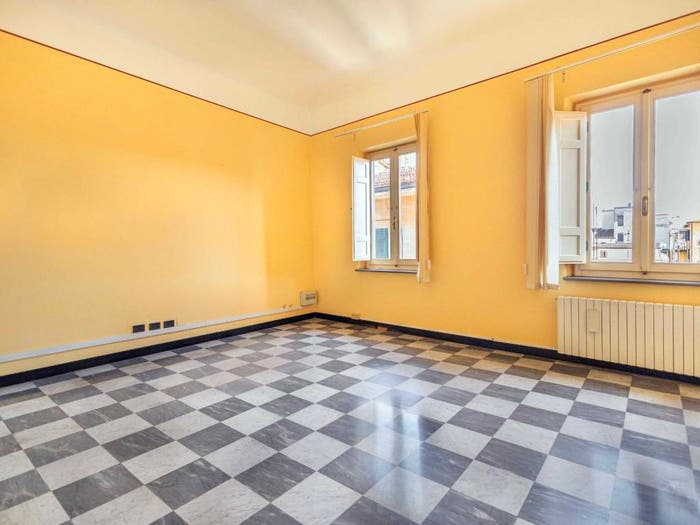 Appartamento con 6 locali in vendita in Lungarno Gambacorti, Sant'Antonio, Pisa