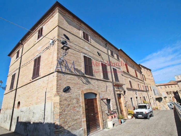 Casa con 6 locali in vendita in Via Brunforte, Centro, Massa Fermana