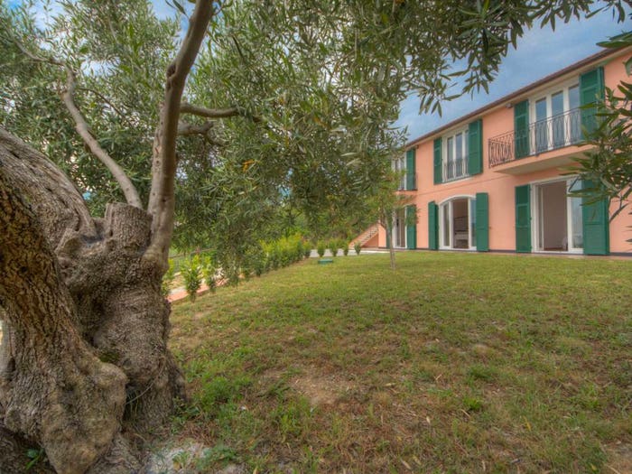 Casa con 6 locali in vendita in via Polenza, Centro, Boissano