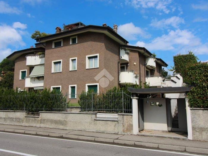 Appartamento bilocale in vendita in Via Umbria, Bernate La Ca', Arcore