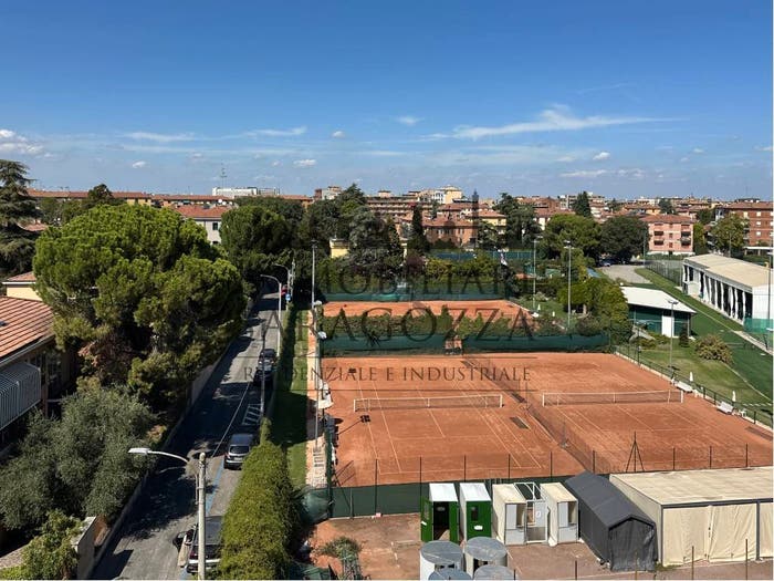 Appartamento trilocale in vendita in Via Aprile, Saragozza fuori Porta, Bologna