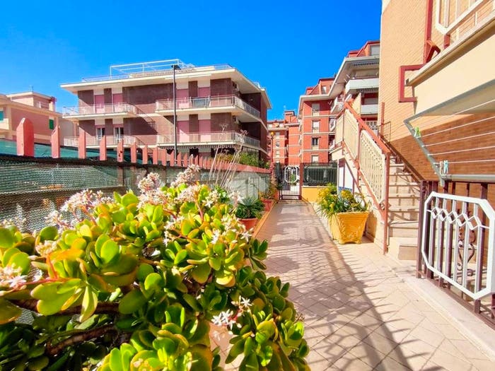 Appartamento con 6 locali in vendita in Via Livorno, Gaeta