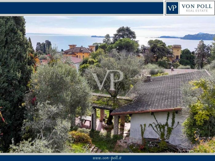 Casa con 6 locali in vendita in Via Roma, Centro, Gardone Riviera
