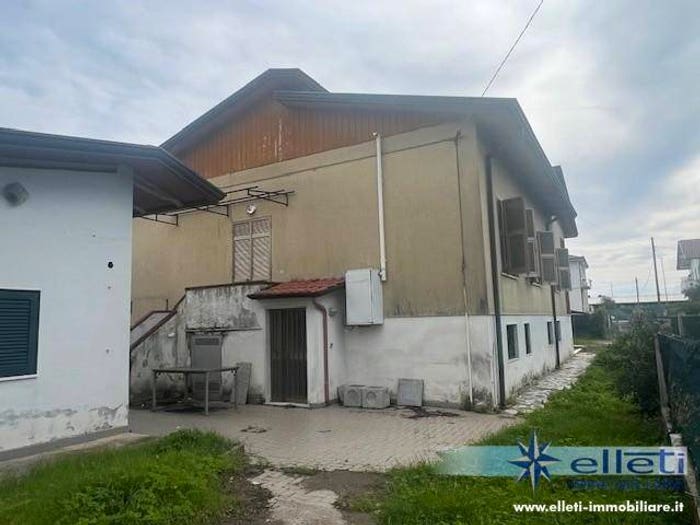 Casa con 6 locali in vendita in Bondano Partaccia, Massa