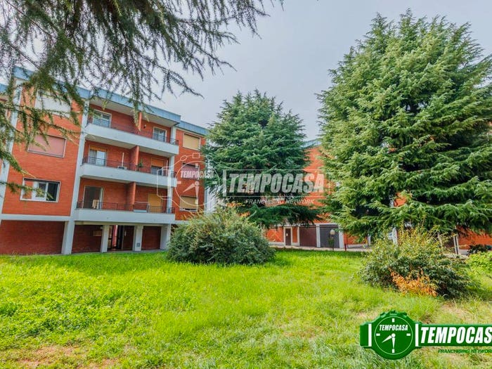 Appartamento trilocale in vendita in Via Giovanni Battista Rasario, Figino, Milano