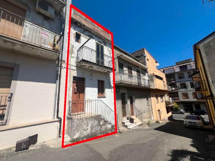 Appartamento con 5 locali in vendita in Via Benedetto Croce Borgia CZ Italia, Centro, Borgia