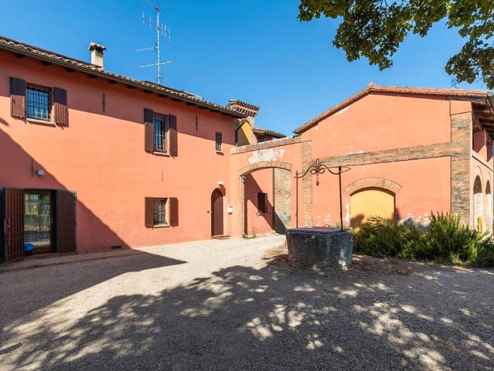 Casa quadrilocale in vendita in via Molino, Castel Guelfo di Bologna