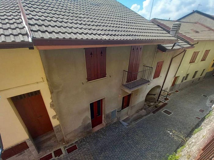 Appartamento trilocale in vendita in Centro, Veleso