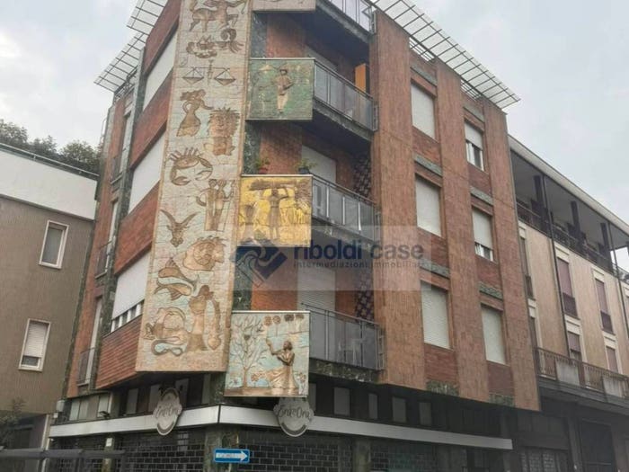 Appartamento con 6 locali in vendita in BORELLA, Centro, Giussano