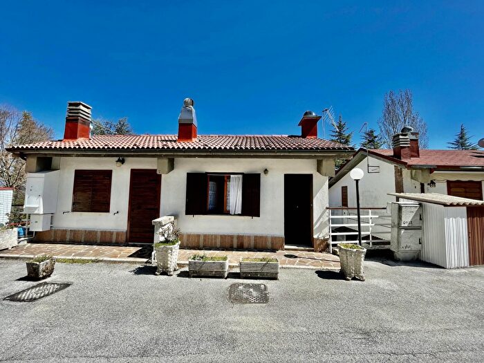 Appartamento bilocale in vendita in Via della Scorsarella, Leonessa