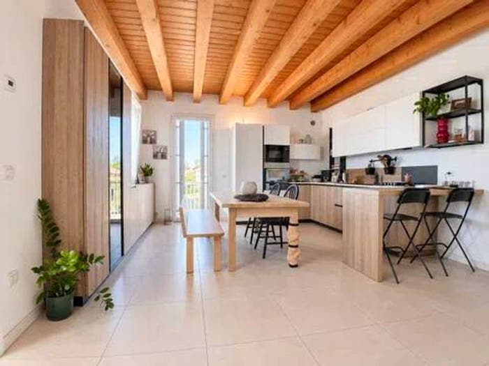 Appartamento trilocale in vendita in Via Cardinale Elia Dalla Costa, Centro, Pozzoleone