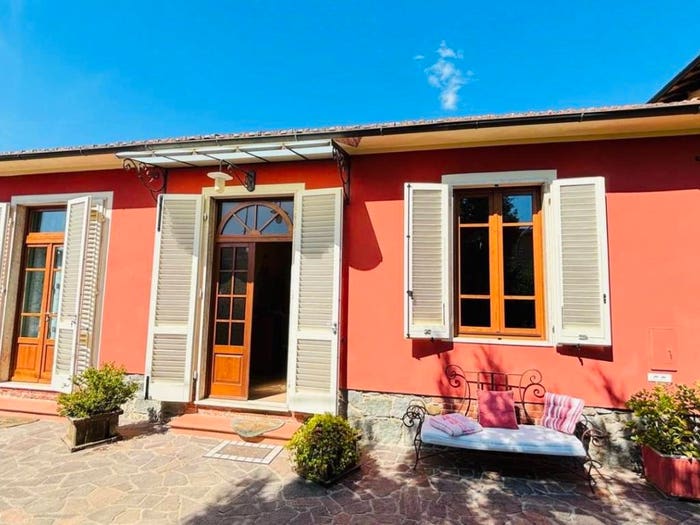 Casa quadrilocale in vendita in Strada Regionale Lucchese, Veneri, Pescia