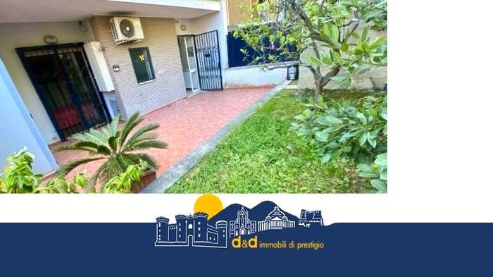 Appartamento bilocale in vendita in Via Orazio, Posillipo, Napoli