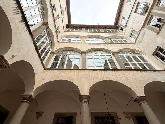 Appartamento trilocale in vendita in Quartiere Venezia, Livorno