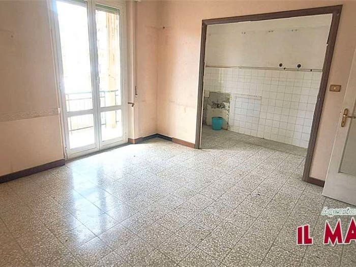 Appartamento con 6 locali in vendita in Via de Gasperi, Centro, Campomorone