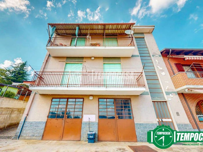 Casa con 6 locali in vendita in Via Pozzone, Centro, San Salvatore Monferrato