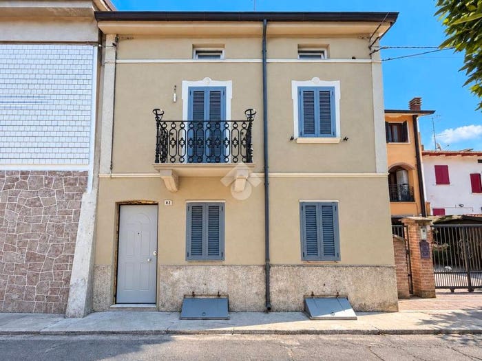 Casa quadrilocale in vendita in Via Maggio, Barco, Bibbiano
