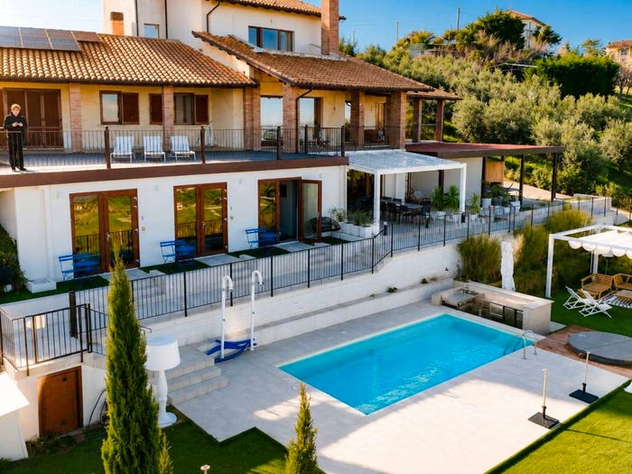 Casa con 6 locali in vendita in Contrada Colle Sciarra, Atri