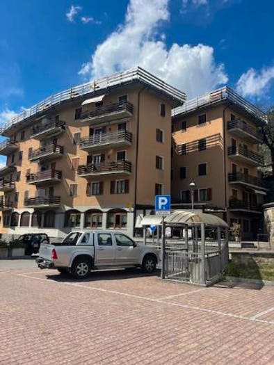 Appartamento bilocale in vendita in Viale Eugenio Morelli, Centro, Teglio