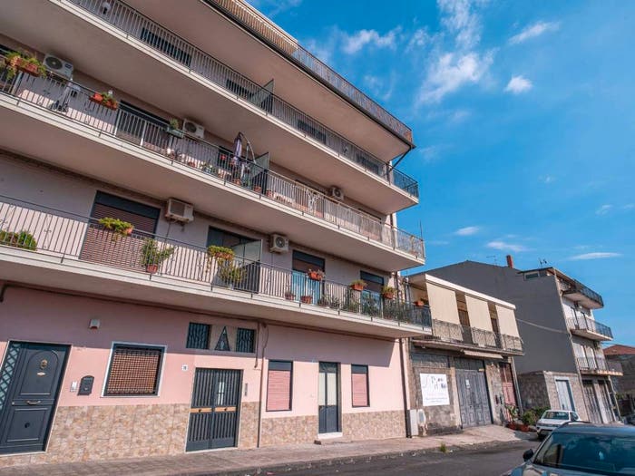 Appartamento con 5 locali in vendita in Via Agostino Condorelli, Centro, Misterbianco