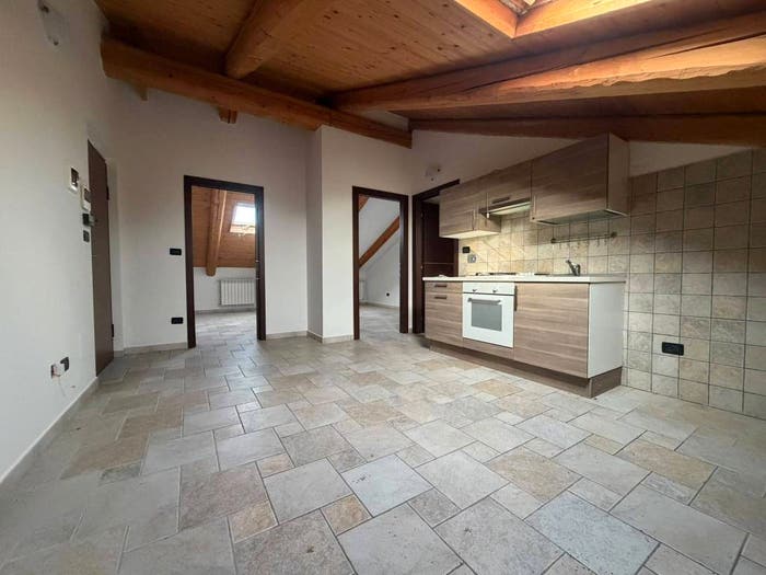 Appartamento trilocale in vendita in Via Bernardo Vittone, Semicentro, Chieri
